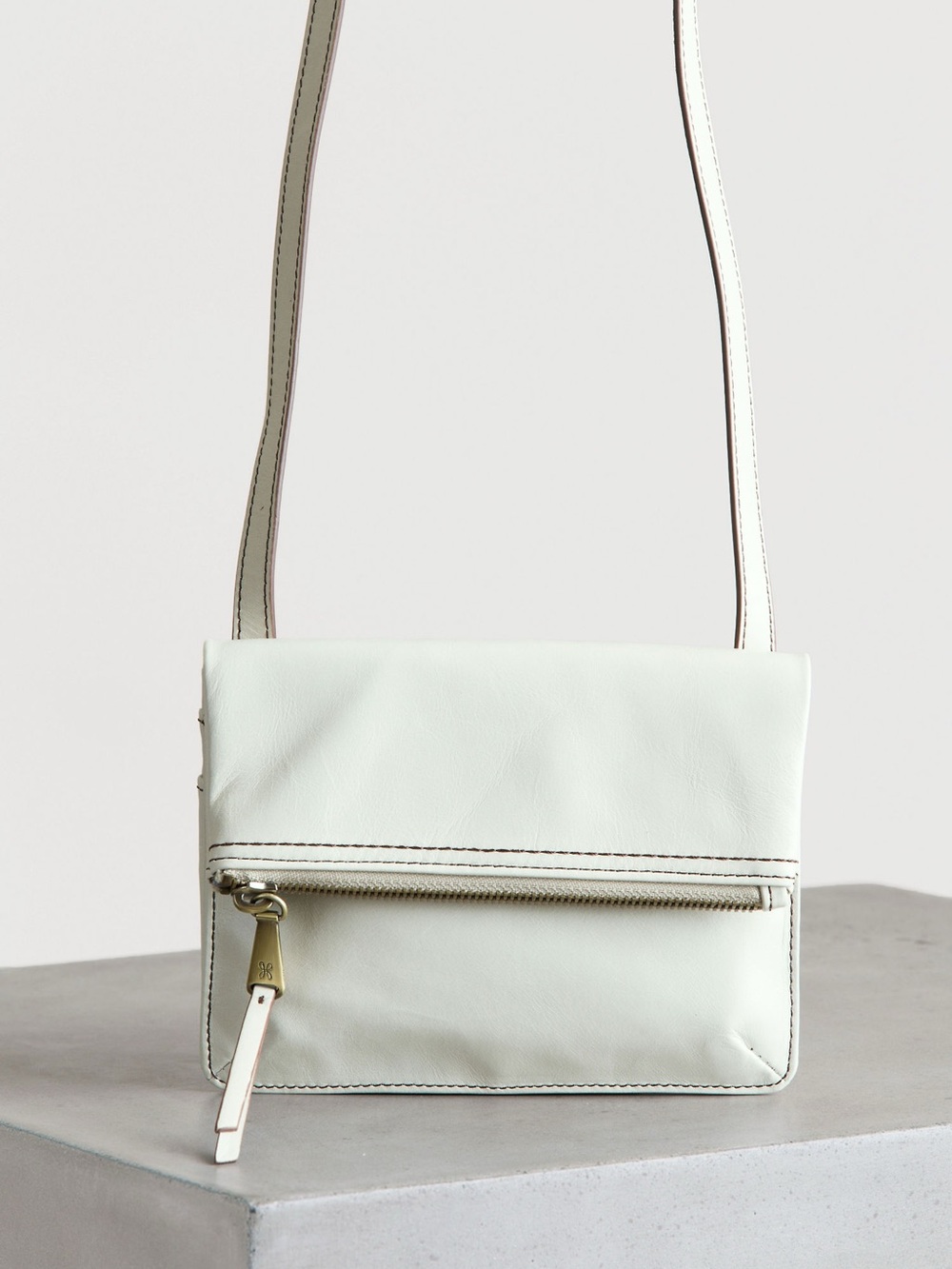 HOBO Glade Leather Crossbody Bag in Magnolia